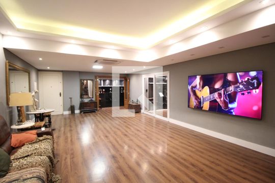 Sala de apartamento para alugar com 3 quartos, 200m² em Moinhos de Vento, Porto Alegre