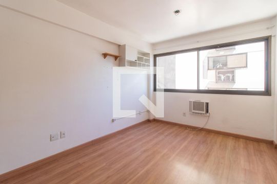 Sala/Quarto de apartamento para alugar com 1 quarto, 44m² em Centro Histórico, Porto Alegre