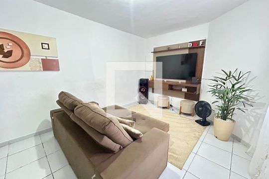 Sala casa 1 de casa à venda com 4 quartos, 239m² em Jardim Dourado, Guarulhos