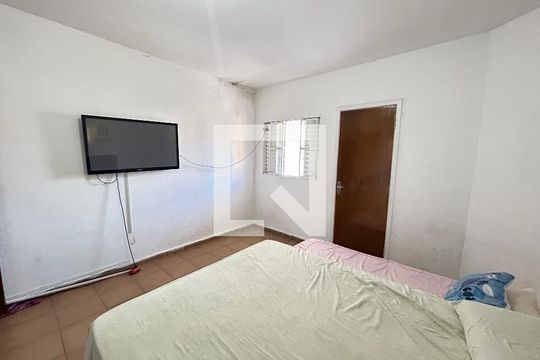 Quarto 2 de casa à venda com 4 quartos, 239m² em Jardim Dourado, Guarulhos