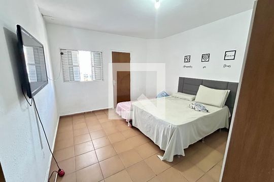 Quarto 2 de casa à venda com 4 quartos, 239m² em Jardim Dourado, Guarulhos