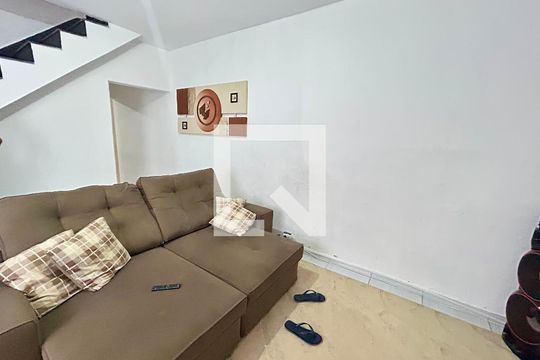 Sala casa 1 de casa à venda com 4 quartos, 239m² em Jardim Dourado, Guarulhos