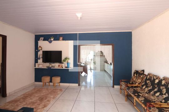 Sala 1 de casa à venda com 3 quartos, 120m² em Mato Grande, Canoas