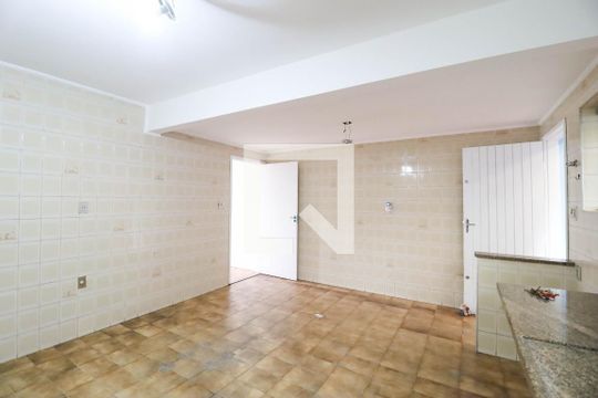 Casa à venda com 2 quartos, 188m² em Bortolândia, São Paulo