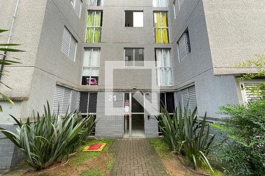 Condomínio de apartamento para alugar com 2 quartos, 48m² em Roselândia, Cotia