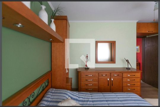 Quarto de apartamento à venda com 2 quartos, 80m² em Higienópolis, Porto Alegre