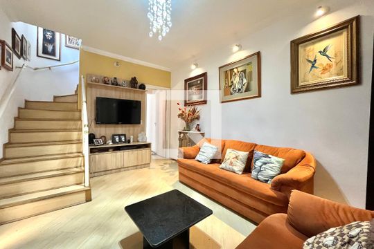 Sala de casa à venda com 3 quartos, 160m² em Vila Alexandria, São Paulo