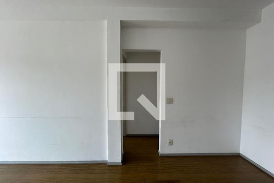 Corredor de apartamento à venda com 2 quartos, 59m² em Pilares, Rio de Janeiro