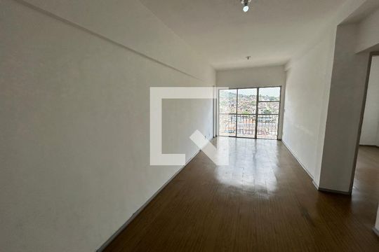Sala de apartamento à venda com 2 quartos, 59m² em Pilares, Rio de Janeiro