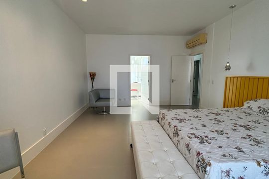 Quarto 2 de casa à venda com 7 quartos, 614m² em Recreio dos Bandeirantes, Rio de Janeiro
