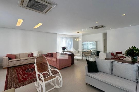 Sala de casa à venda com 7 quartos, 614m² em Recreio dos Bandeirantes, Rio de Janeiro