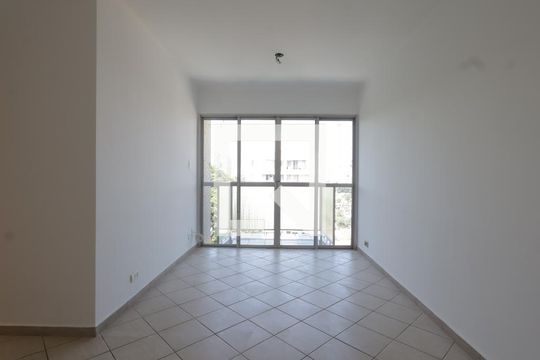 Sala de apartamento à venda com 3 quartos, 60m² em Vila Progredior, São Paulo