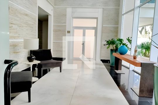 Apartamento para alugar com 3 quartos, 250m² em Perdizes, São Paulo
