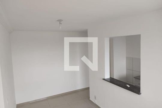 Sala de apartamento para alugar com 2 quartos, 45m² em Partenon, Porto Alegre