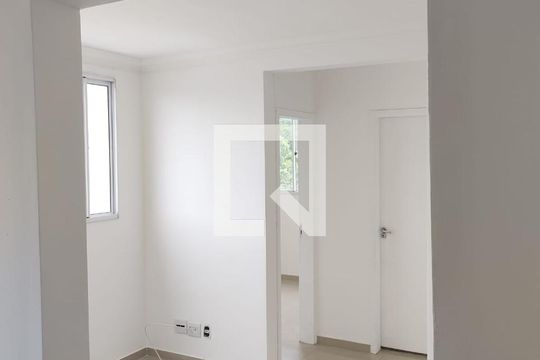 Sala de apartamento para alugar com 2 quartos, 45m² em Partenon, Porto Alegre
