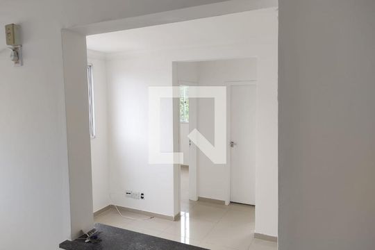 Sala de apartamento para alugar com 2 quartos, 45m² em Partenon, Porto Alegre