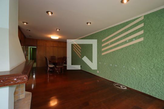 Sala de Estar de casa à venda com 3 quartos, 400m² em Santa Maria, Santo André