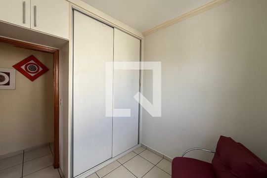 Apartamento à venda com 3 quartos, 176m² em Itamarati, Belo Horizonte