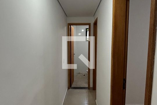 Corredor de apartamento para alugar com 2 quartos, 108m² em Vila Sao Pedro, Santo André
