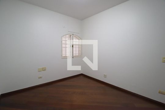 Quarto 1 de casa para alugar com 4 quartos, 424m² em Morada da Colina, Uberlândia