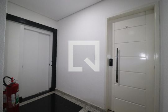 Elevador de apartamento à venda com 2 quartos, 65m² em Vila Camilópolis, Santo André