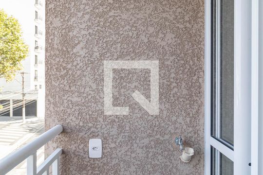 Área de Serviço e Varanda de apartamento para alugar com 2 quartos, 37m² em Vila Ré, São Paulo