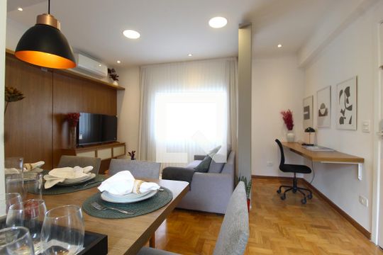 Sala de apartamento para alugar com 2 quartos, 70m² em Itaim Bibi, São Paulo