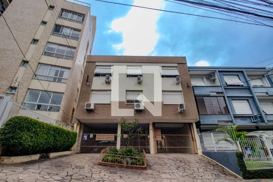 Fachada de apartamento para alugar com 1 quarto, 45m² em Petrópolis, Porto Alegre
