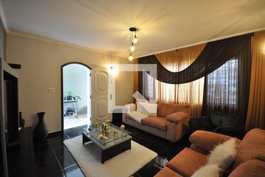 Sala de casa à venda com 4 quartos, 234m² em Vila Constança, São Paulo
