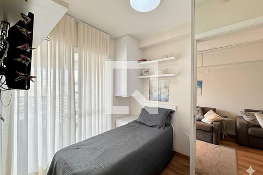 Suíte  de kitnet/studio para alugar com 1 quarto, 36m² em Brooklin, São Paulo