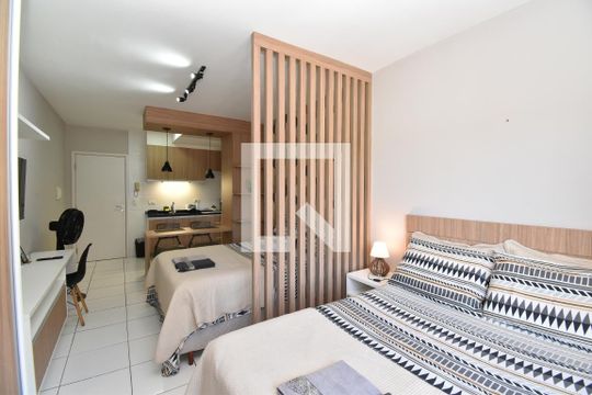 Studio de kitnet/studio à venda com 1 quarto, 27m² em Cristo Rei, Curitiba