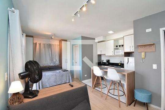 Studio de apartamento à venda com 1 quarto, 27m² em Cristo Rei, Curitiba