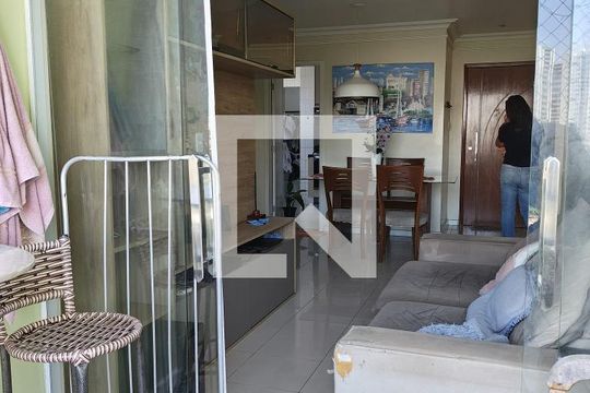 Apartamento para alugar com 3 quartos, 85m² em Costa Azul, Salvador