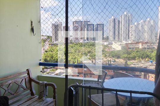 Apartamento para alugar com 3 quartos, 85m² em Costa Azul, Salvador