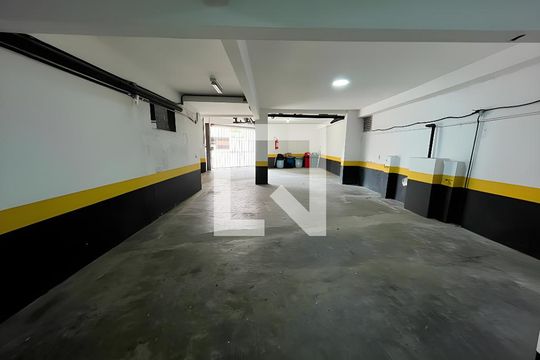 Apartamento para alugar com 3 quartos, 140m² em Jardim das Bandeiras, São Paulo