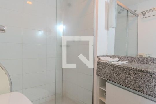 Banheiro de apartamento à venda com 1 quarto, 29m² em Bela Vista, São Paulo