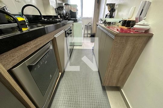Cozinha de apartamento à venda com 2 quartos, 62m² em Bethaville I, Barueri