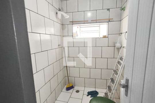 Banheiro 2 de casa para alugar com 3 quartos, 125m² em Vila Palmares, São Caetano do Sul