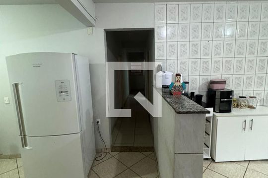 Casa à venda com 6 quartos, 200m² em Pindorama, Belo Horizonte