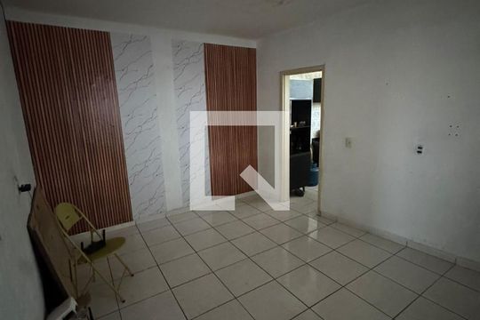 Casa à venda com 6 quartos, 200m² em Pindorama, Belo Horizonte