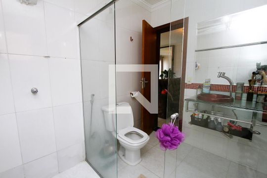 Banheiro 1 de casa à venda com 6 quartos, 200m² em Jk, Contagem