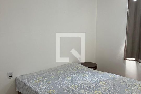 Casa à venda com 2 quartos, 240m² em Guaratiba, Rio de Janeiro