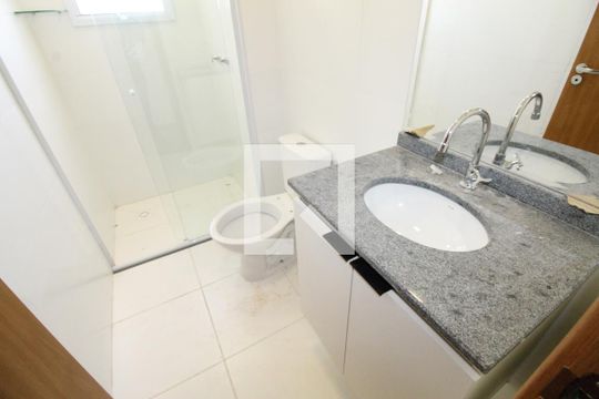 Banheiro de apartamento para alugar com 2 quartos, 63m² em Colinas do Paratehy, São José dos Campos