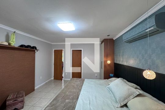 Suíte 1 de casa de condomínio à venda com 4 quartos, 310m² em Recreio dos Bandeirantes, Rio de Janeiro