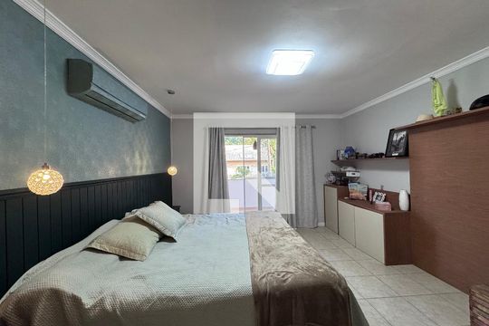 Suíte 1 de casa de condomínio à venda com 4 quartos, 310m² em Recreio dos Bandeirantes, Rio de Janeiro