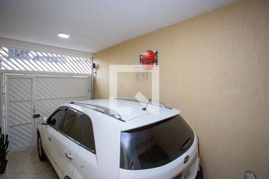 Garagem de casa à venda com 3 quartos, 190m² em Jardim Luso, São Paulo
