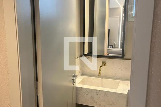 Lavabo de casa de condomínio à venda com 4 quartos, 273m² em Morumbi, São Paulo