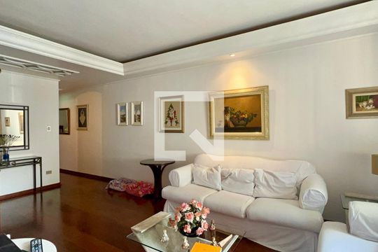 Sala de casa para alugar com 3 quartos, 256m² em Vila Madalena, São Paulo