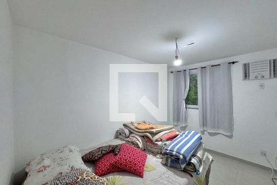 Suíte de apartamento à venda com 2 quartos, 58m² em Vargem Grande, Rio de Janeiro