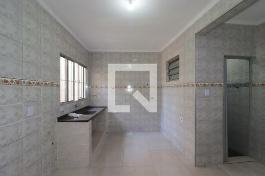 Cozinha de casa para alugar com 1 quarto, 25m² em Vila Palmares, Santo André